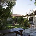 Agrotiko Traditional