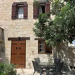 Agrotiko Traditional Kallepia