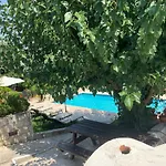 Agrotiko Traditional Kallepia