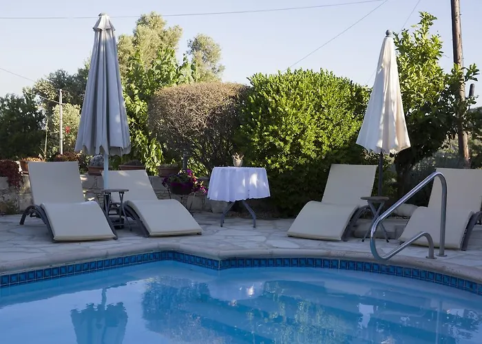 カントリーハウス Agrotiko Traditional Kallepia