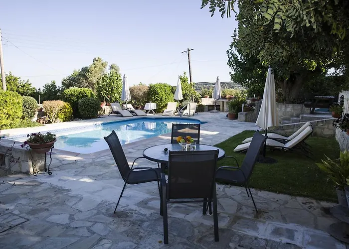 Agrotiko Traditional