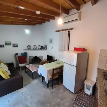 Agrotiko Traditional Kallepia