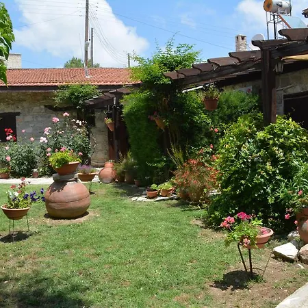 Agrotiko Traditional Kır Evi *
