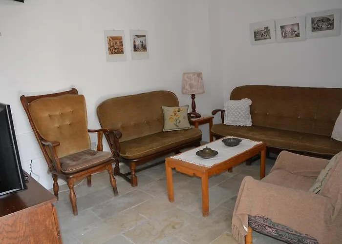 Agrotiko Traditional * Kallepia